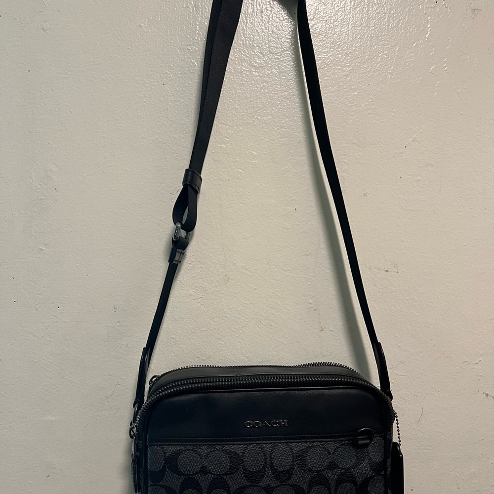 Graham Crossbody In Signature Canvas